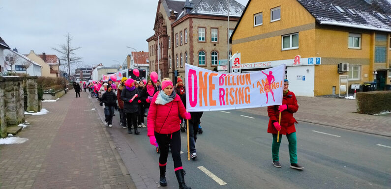 One Billion Rising: Stadthagen setzt ein Zeichen gegen Gewalt an Frauen und Mädchen