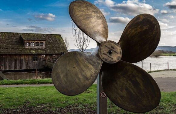 Diebstahl an der Mindener Weserpromenade: Täter klauen Schiffsschraube
