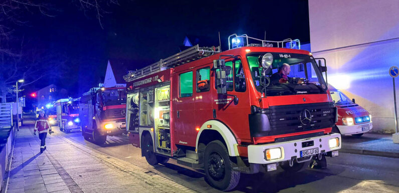 Einsatz in Bückeburg: Feuerwehrleute nehmen Gasgeruch wahr