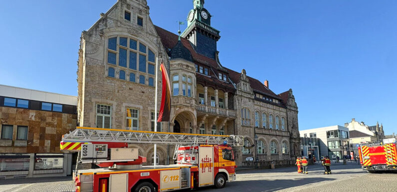 Brandstiftung in Bückeburg: Wer legte das Feuer in der Rathaustoilette?