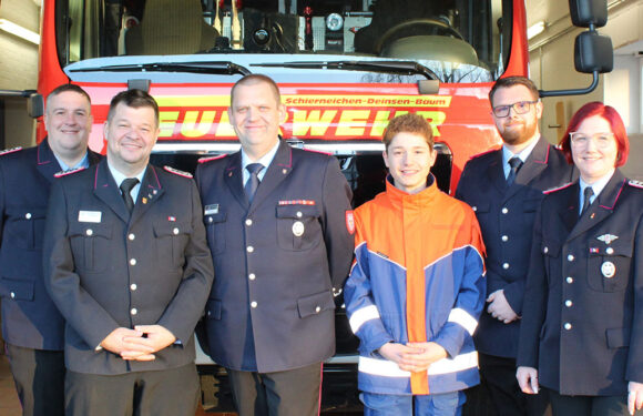 Spende für die Kinder- und Jugendfeuerwehr Hespe