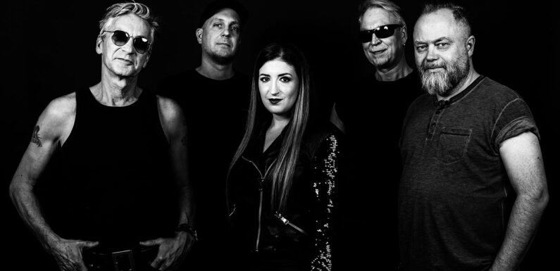 „Melrock“ kommen in den Konzertsaal mit Gleisanschluss