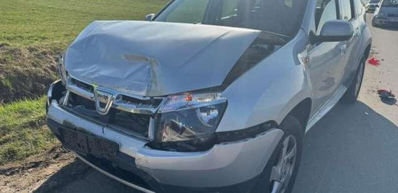 Auffahrunfall im Auetal: Zwei Verletzte, zwei demolierte Autos