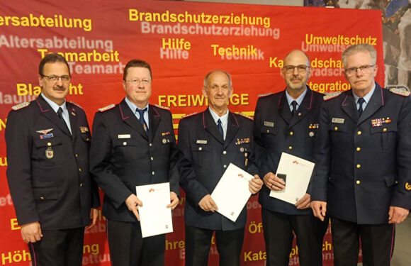 Ehrenamtliches Engagement als tragende Säule der Gesellschaft: Besondere Ehrung für Kreisbrandmeister Klaus-Peter Grote