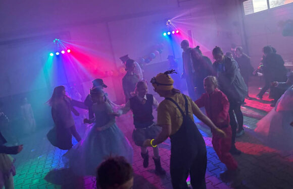 Kinderfeuerwehren der Samtgemeinde Nienstädt feiern Karneval