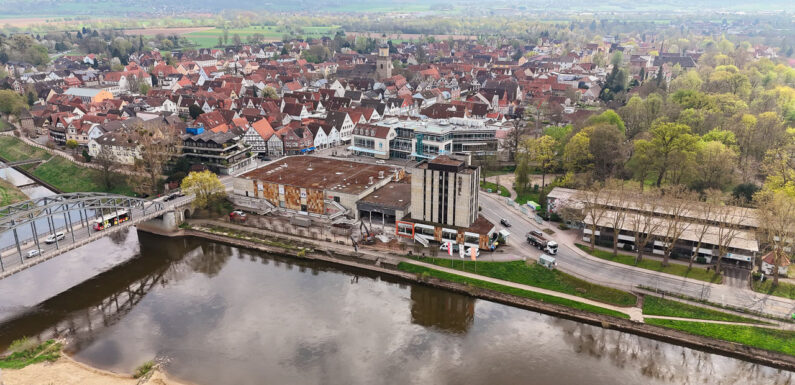Bagger reißen Brückentorsaal in Rinteln ab: Hier entsteht die neue Plaza an der Weser