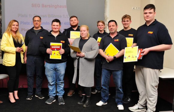 Schnell-Einsatz-Gruppe des ASB zeichnet ehrenamtliche Mitglieder aus