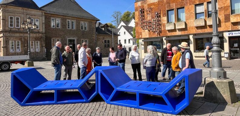 Die Enzos sind da: Moderne Sitzmöbel für die Bückeburger Innenstadt