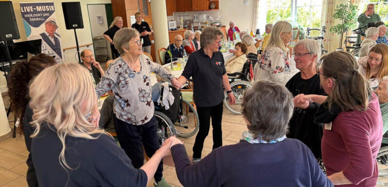 150 Jahre DRK Ortsverein Bückeburg: Jubiläumsjahr startet mit Aktion im Seniorenheim Herminenhof