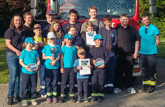 Obernkirchener Löschzwerge und Jugendfeuerwehr Vehlen siegen bei Orientierungsmarsch