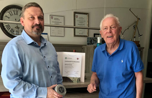 DFB-Ehrenamtsurkunde für Wilfried Krömker