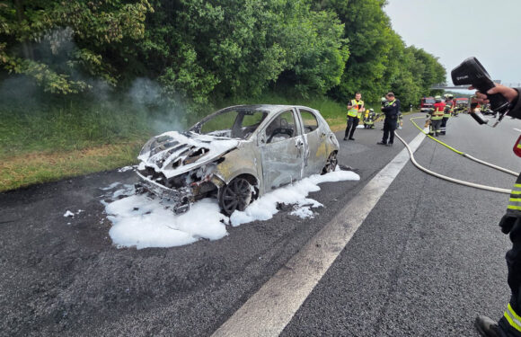 Brennender PKW auf der A2 löst stundenlangen Sucheinsatz aus