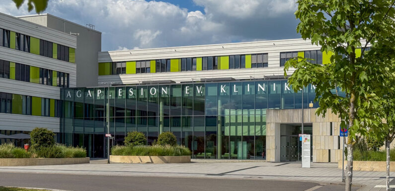 „Ein Leben retten – prüfen, rufen, drücken“ mit Crashkurs Laien-Reanimation