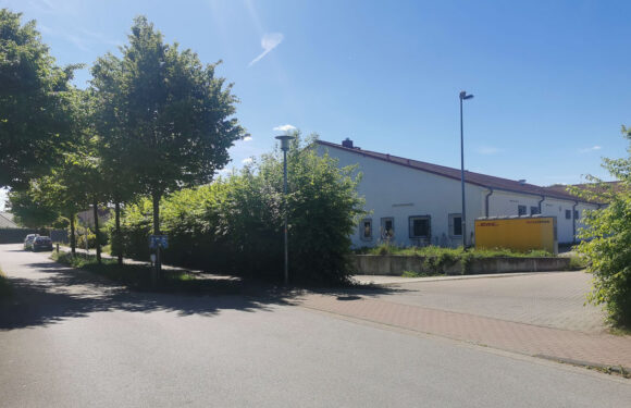 Klüngeln, Bummeln und Schnäppchen machen: Großer Flohmarkt am 25. Mai in Petzen