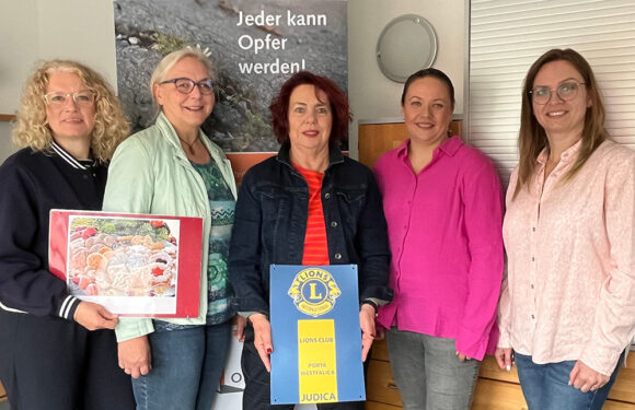 Mehr als nur ein offenes Ohr und eine starke Schulter: Lions spenden 1000 Euro an Opferhilfe
