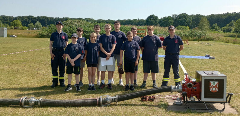 Jugendfeuerwehr Hagenburg-Altenhagen überzeugt beim Wettbewerb