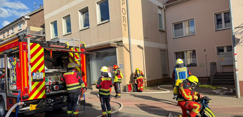 Bückeburg: Feuerwehr rückt zu Brand in der Obertorstraße aus