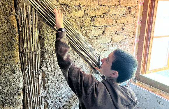 Lehmputz selber machen: Workshop vermittelt nötiges Wissen