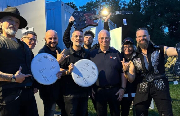 Bückeburger Rotkreuzler treffen Musiker beim MPS: Unterstützung fürs Ehrenamt