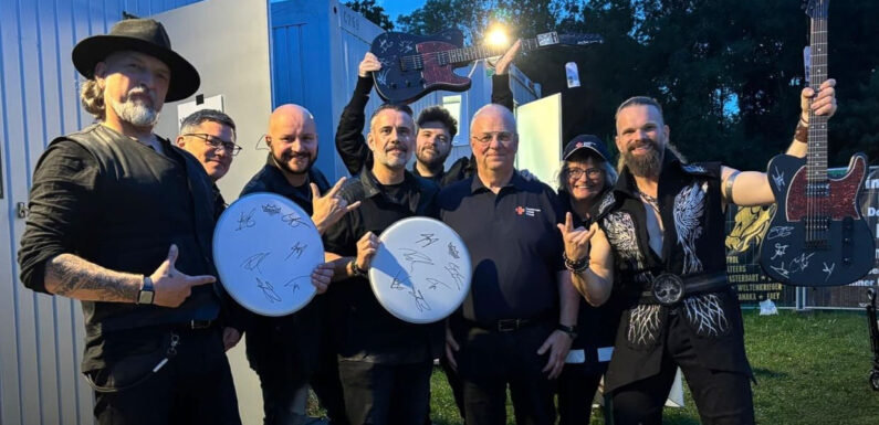 Bückeburger Rotkreuzler treffen Musiker beim MPS: Unterstützung fürs Ehrenamt