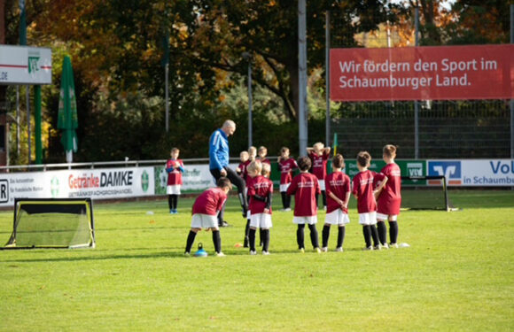 Profi-Fußballcamp beim VfL Bückeburg