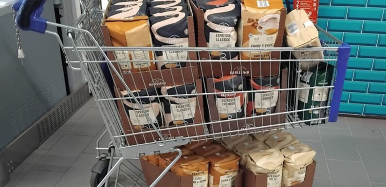 Kaffee-Coup in Bückeburg schlägt fehl: Diebe türmen und lassen gestohlene Bohnen zurück