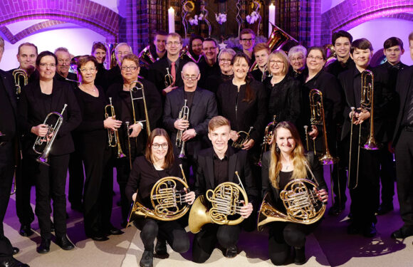 Ein Jahrhundert gelebter Klang: Posaunenchor Altenhagen-Hagenburg feiert 100. Geburtstag