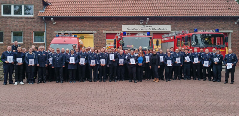 Feierliche Übergabe der Hochwasser-Ehrennadel des Landes Niedersachsen in Obernkirchen