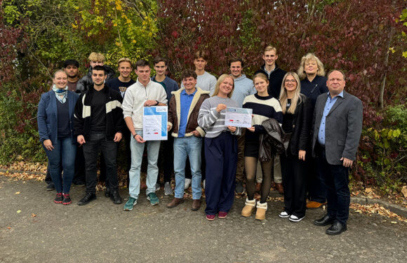 Gymnasium Bad Nenndorf erfolgreich bei „Young Money Mentors“