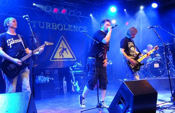 (Konzert abgesagt) Turbolence: Punk und Rock’n’Roll im ASB-Bahnhof