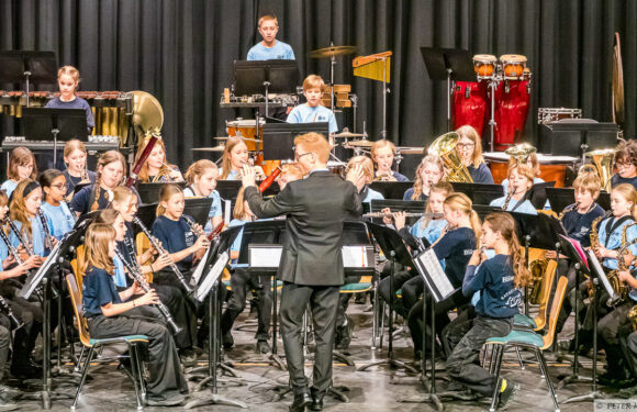 Schüler sorgen für musikalische Sternstunden: Weihnachtskonzerte im Ratsgymnasium begeistern an zwei Abenden