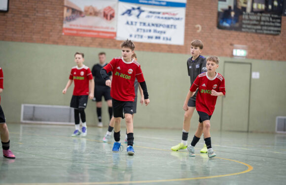 DFB Stützpunkt Schaumburg U13 zu Gast bei Hallenturnier in Hoya