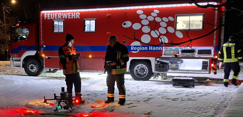 Groß angelegte Personensuche in Ahnsen mit Rettungshunden und Drohnen