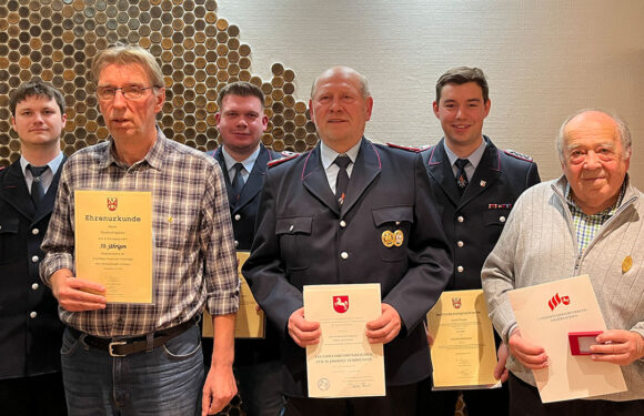 Feuerwehr Nienbrügge: Zwei Fahrzeuge im letzten Jahr in Dienst gestellt